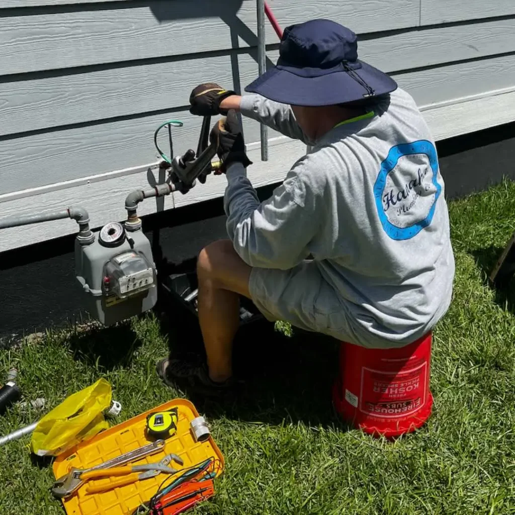 Natural gas line repair plumber in Goose Creek, Hanahan, Ladson, North Charleston, Moncks Corner and Summerville, SC.